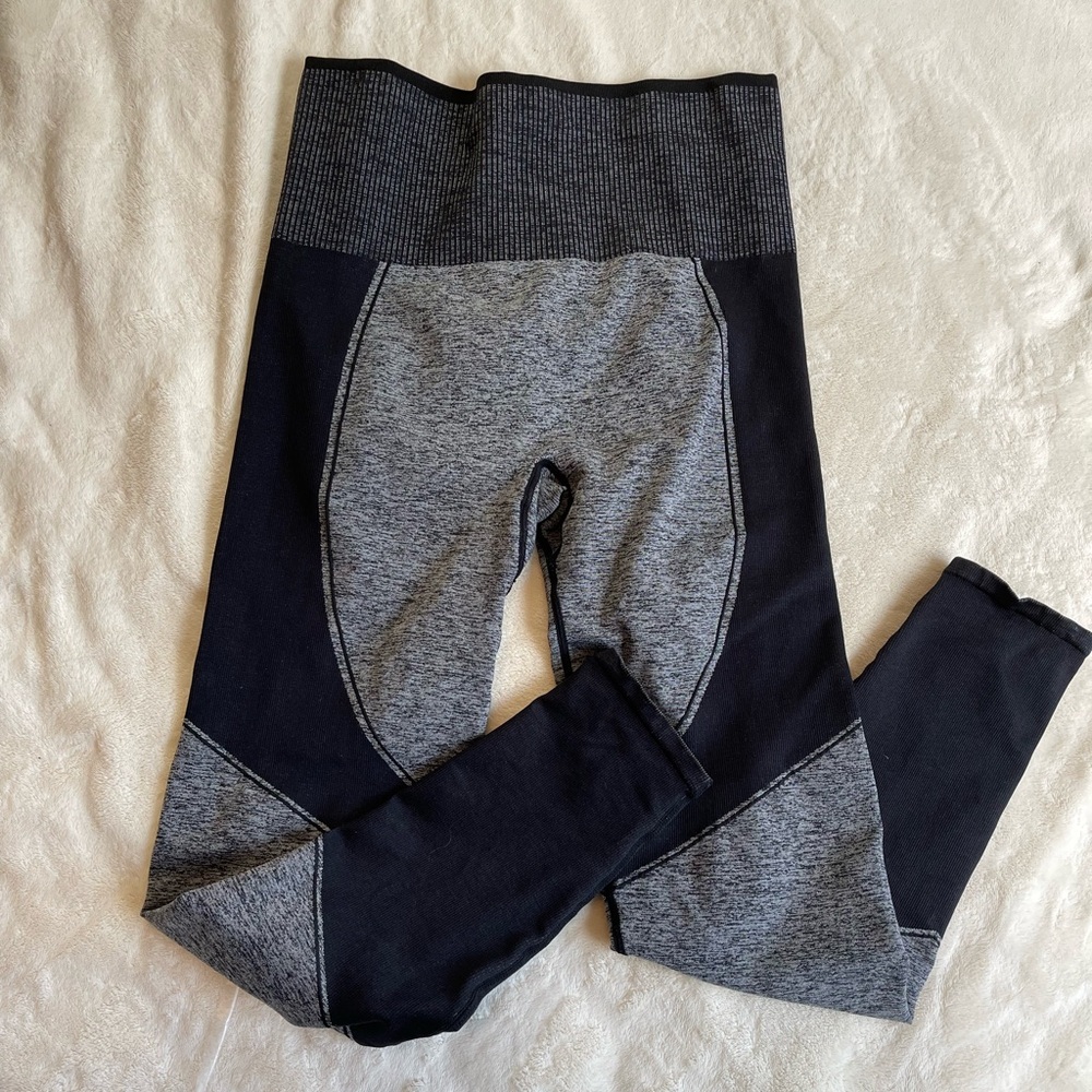 ThirdLove Flex Seamless High-Rise Leggings Large Black/Gray Two-Tone Aesthetic
